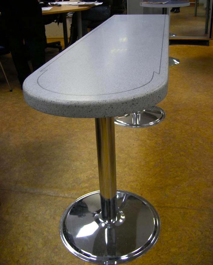 Стол с инкрустацией из искусственного камня | ООО Интердек
