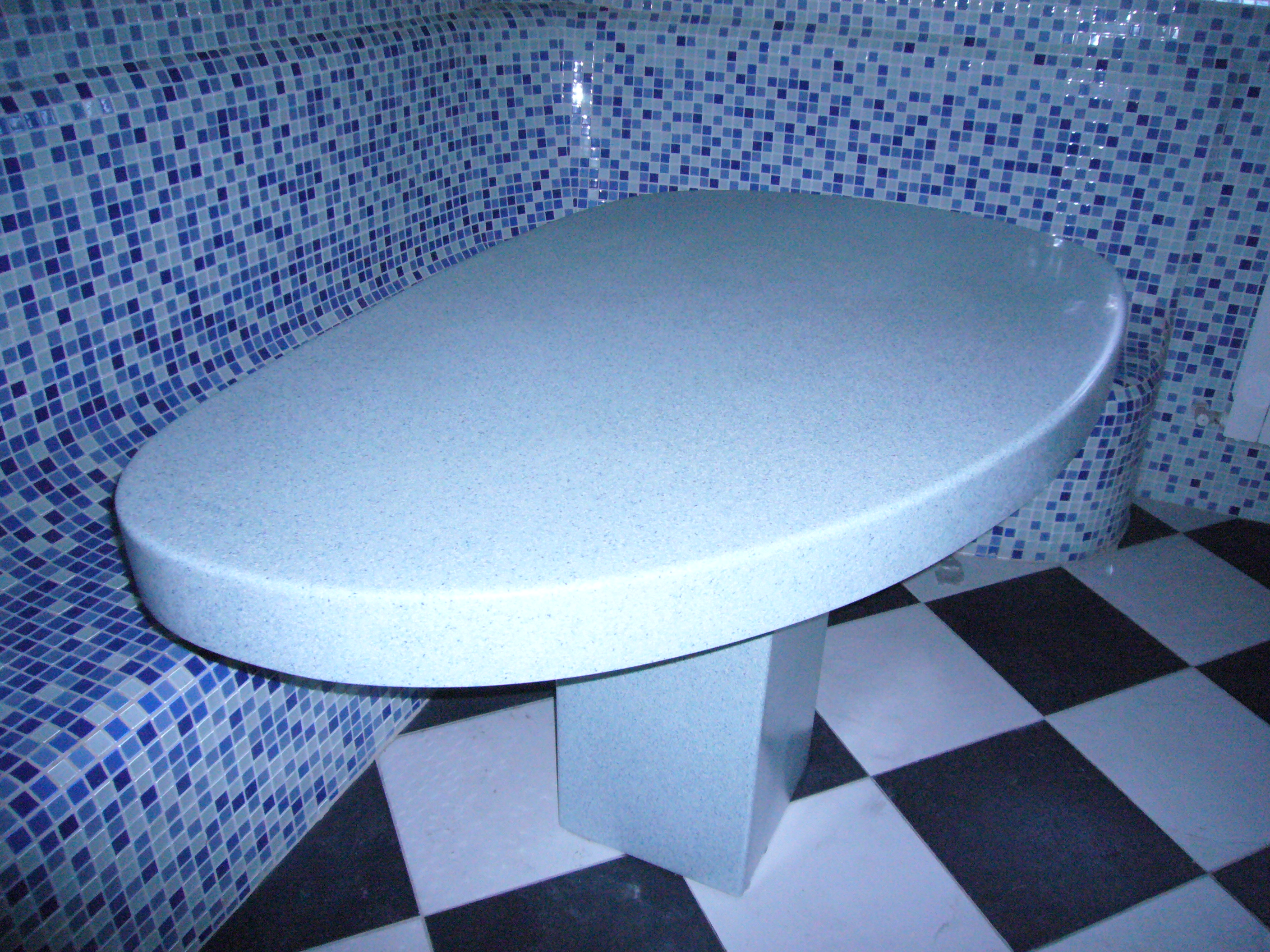 Стол с подстольем в спа-центр из искусственного камня | ООО Интердек