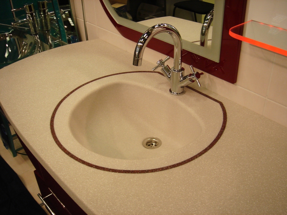 Столешница в ванную комнату из искусственного камня Granicoat с интегрированной раковиной | ООО Интердек